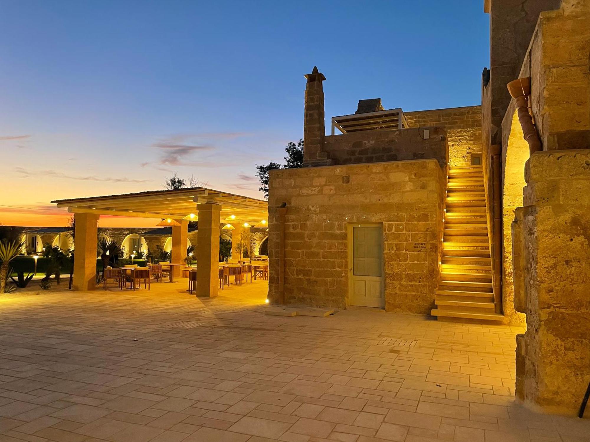 Masseria Donna Menga - The Leading Hotels Of The World Torre Lapillo Exterior photo