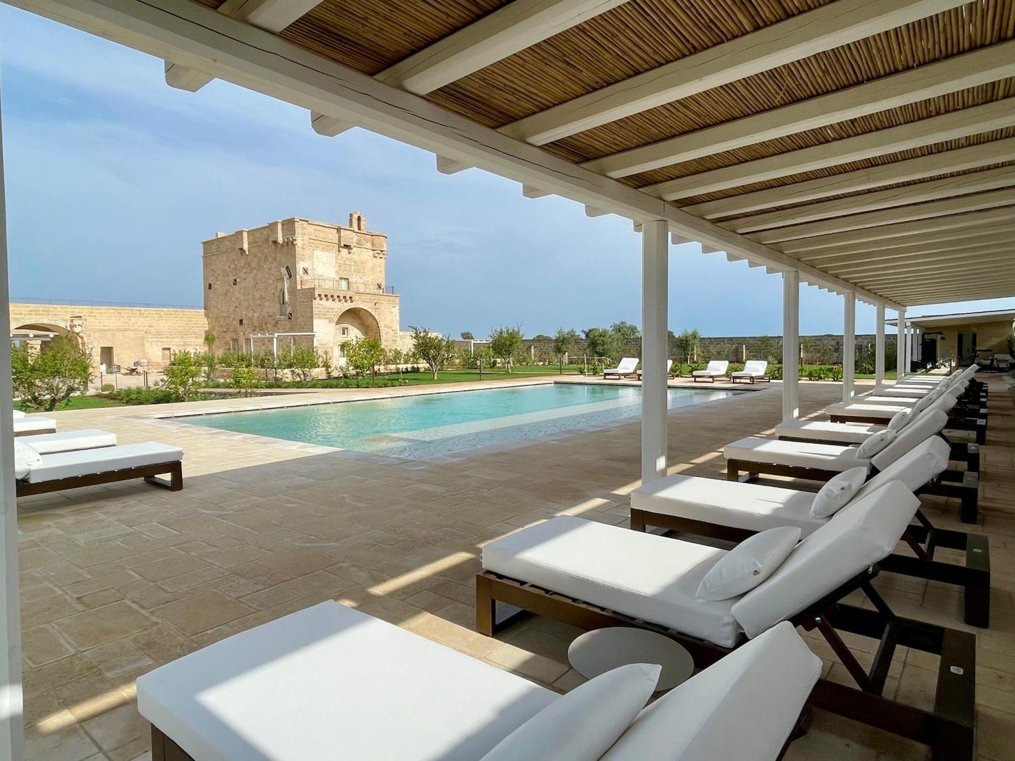 Masseria Donna Menga - The Leading Hotels Of The World Torre Lapillo Exterior photo