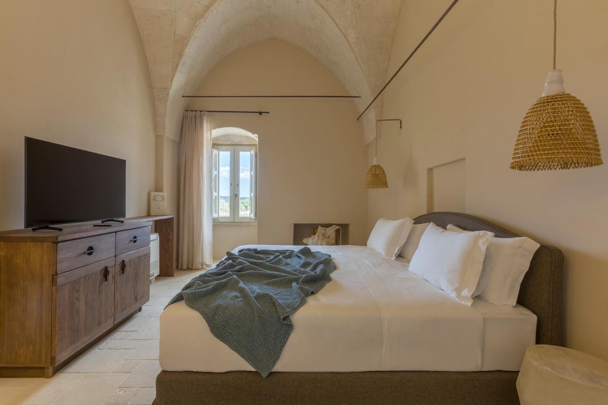 Masseria Donna Menga - The Leading Hotels Of The World Torre Lapillo Exterior photo