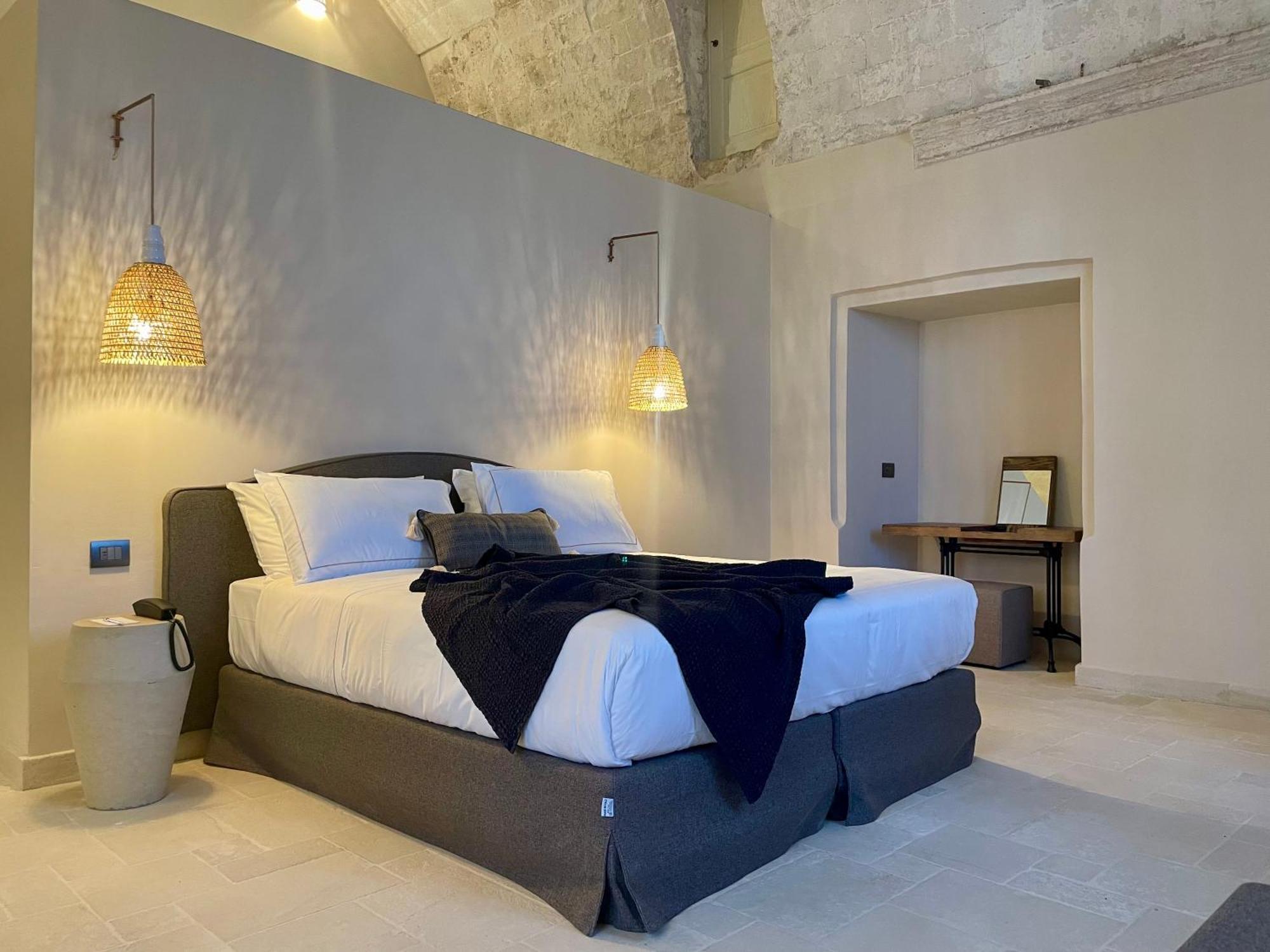 Masseria Donna Menga - The Leading Hotels Of The World Torre Lapillo Exterior photo