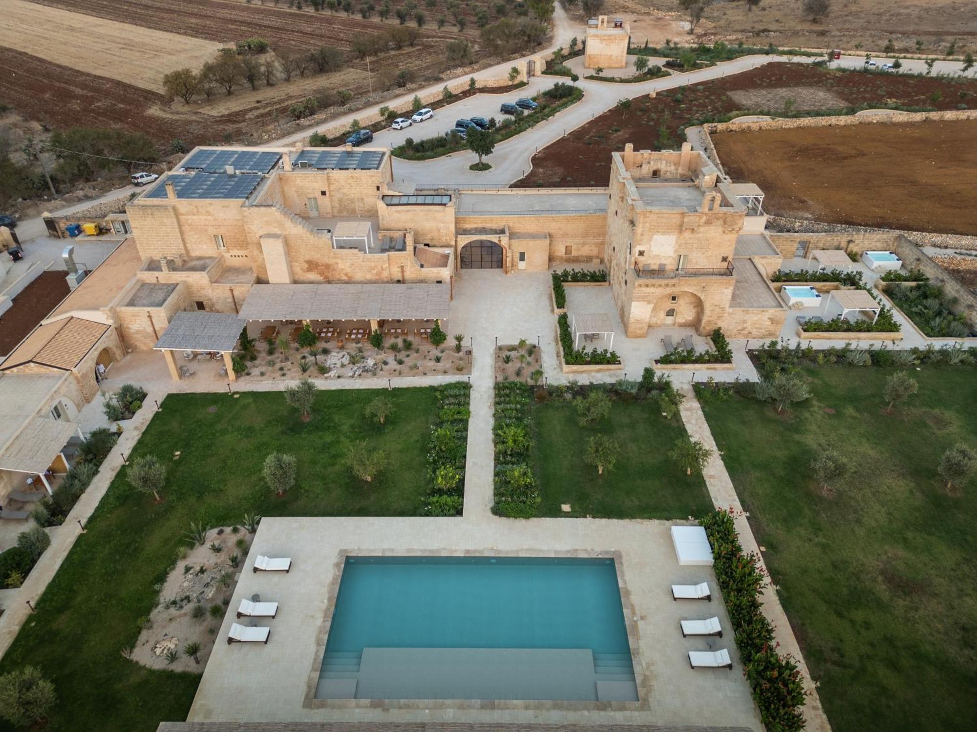 Masseria Donna Menga - The Leading Hotels Of The World Torre Lapillo Exterior photo
