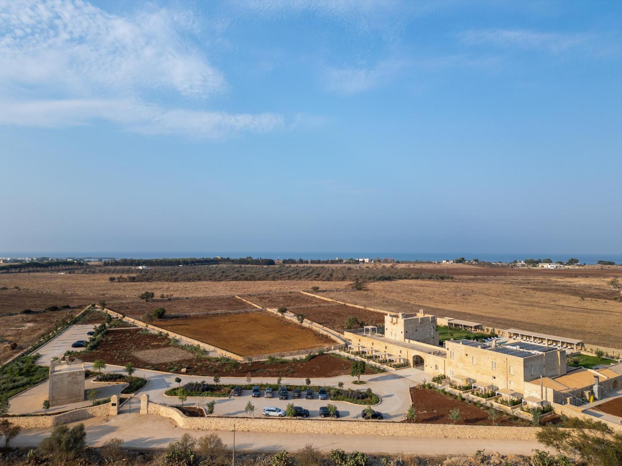 Masseria Donna Menga - The Leading Hotels Of The World Torre Lapillo Exterior photo