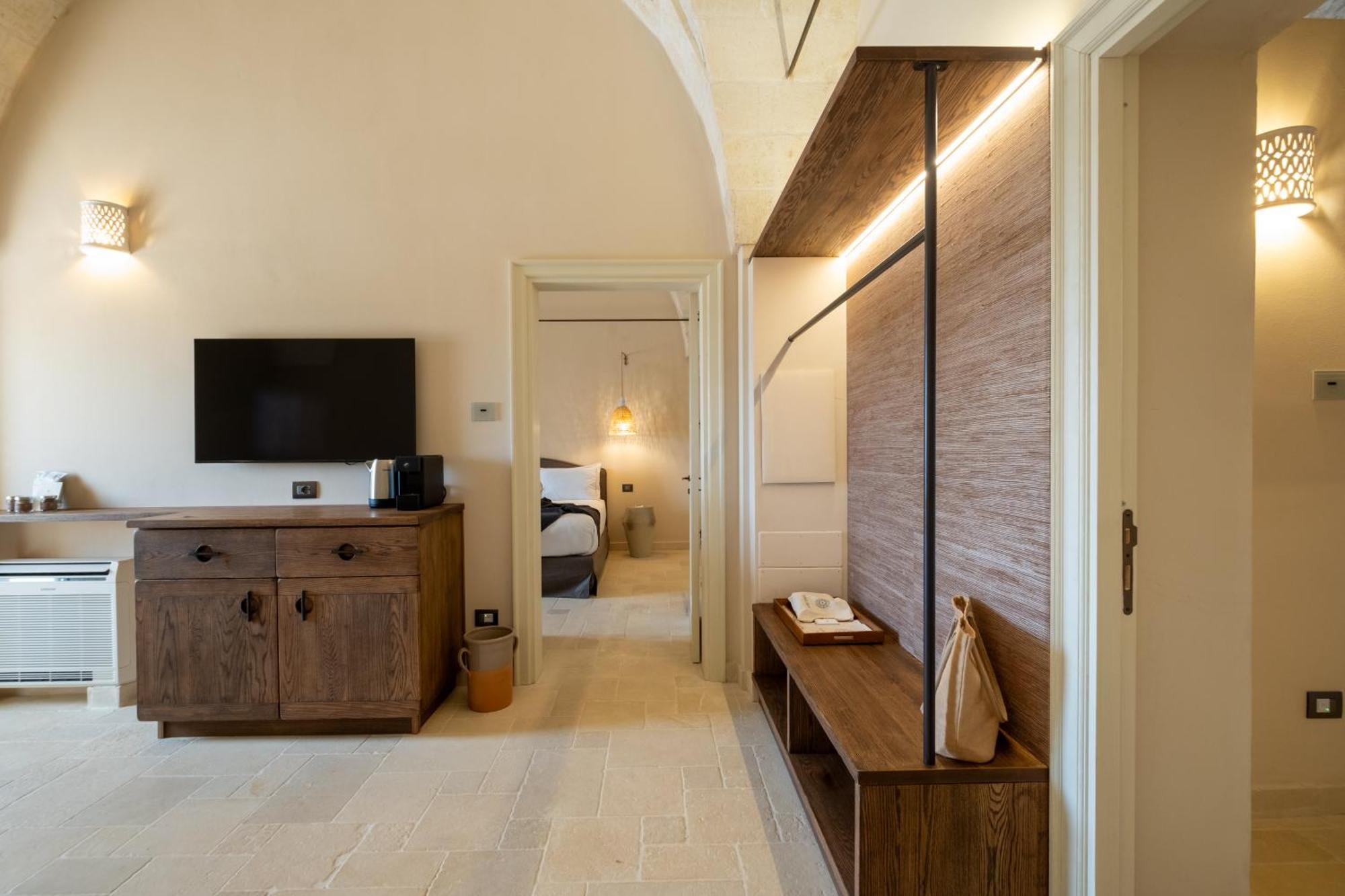 Masseria Donna Menga - The Leading Hotels Of The World Torre Lapillo Exterior photo