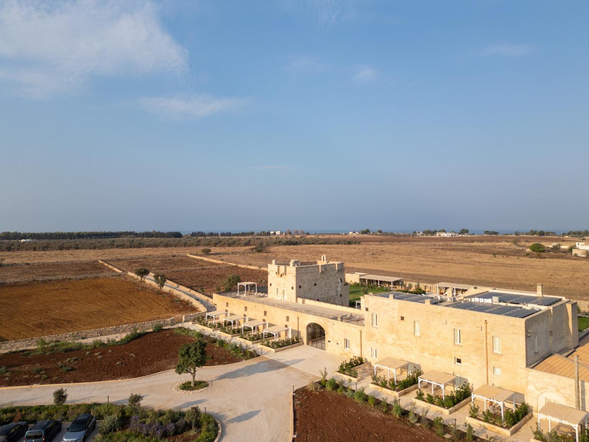 Masseria Donna Menga - The Leading Hotels Of The World Torre Lapillo Exterior photo