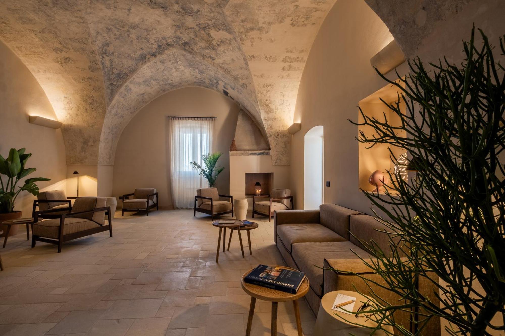 Masseria Donna Menga - The Leading Hotels Of The World Torre Lapillo Exterior photo